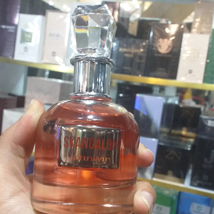 ادکلن SKANDALON JOHNWIN ادکلن اسکندلون جانوین با رایحه ادکلن ژان پل گوتیه